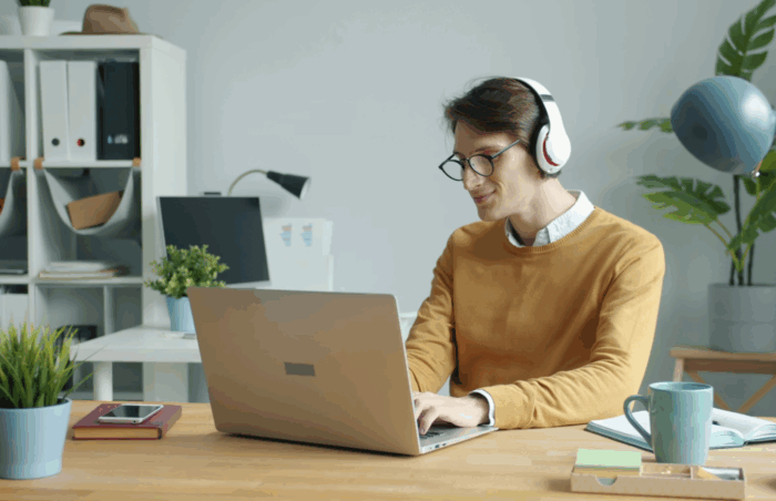 エンタメ業界で役立つ資格まとめ！職種別の必要性と取得メリットを解説